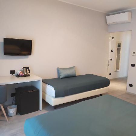 Bed and Breakfast Garda Diamant Desenzano del Garda Exterior foto