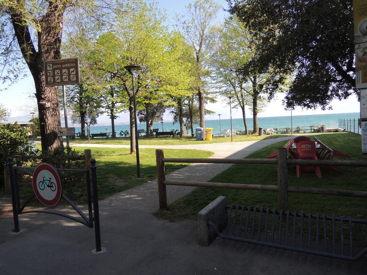 Bed and Breakfast Garda Diamant Desenzano del Garda Exterior foto