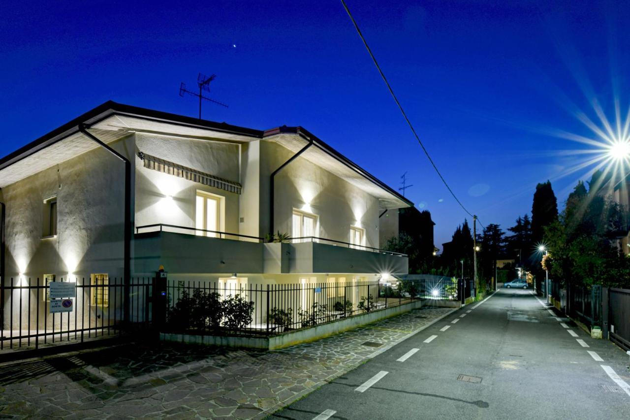 Bed and Breakfast Garda Diamant Desenzano del Garda Exterior foto