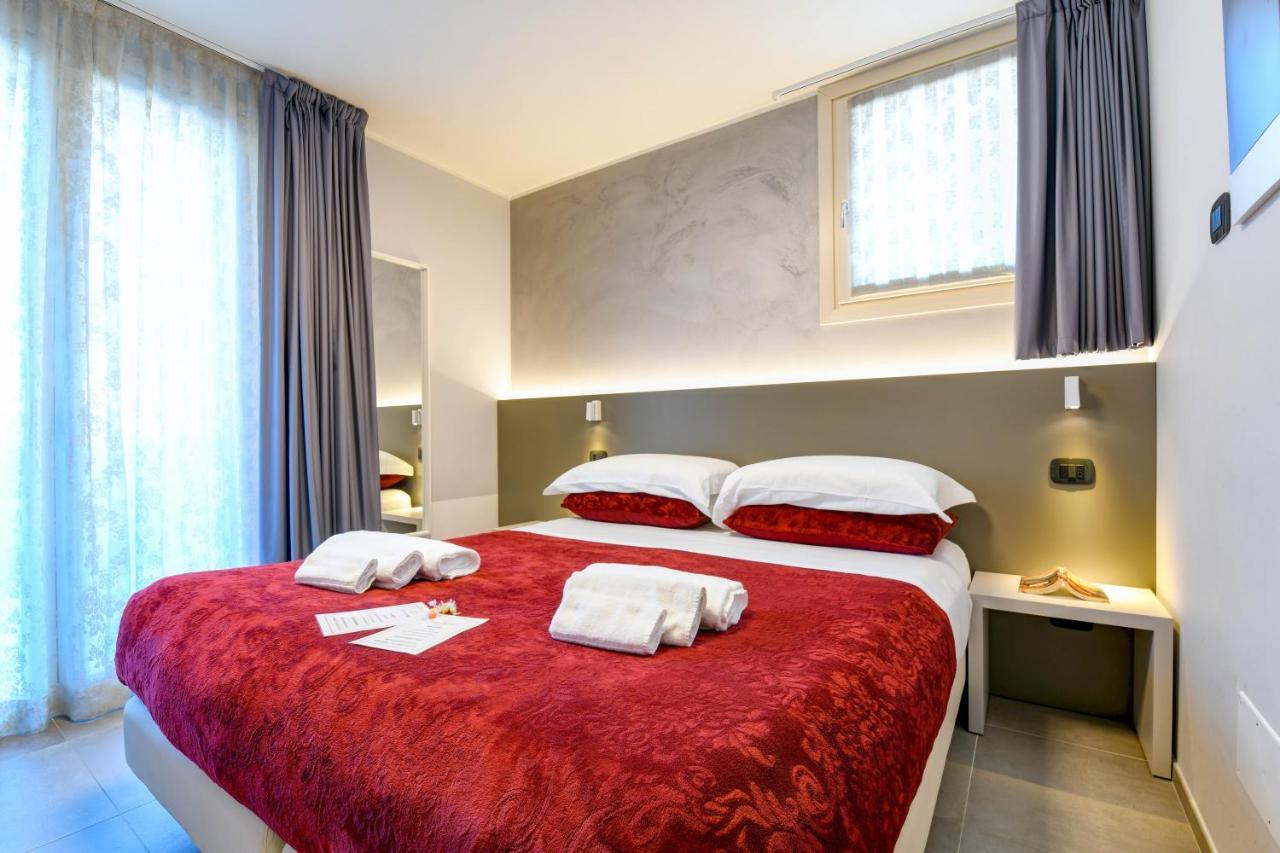 Bed and Breakfast Garda Diamant Desenzano del Garda Exterior foto