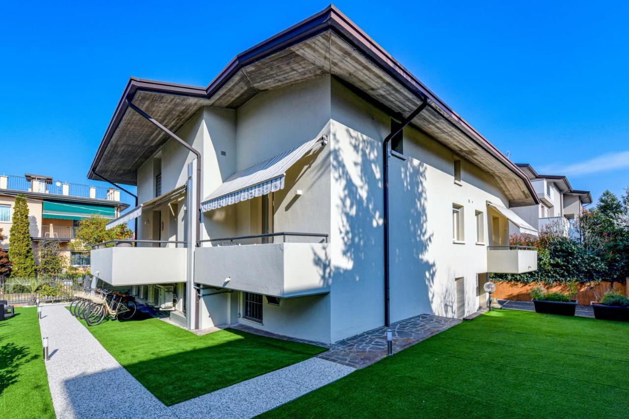 Bed and Breakfast Garda Diamant Desenzano del Garda Exterior foto