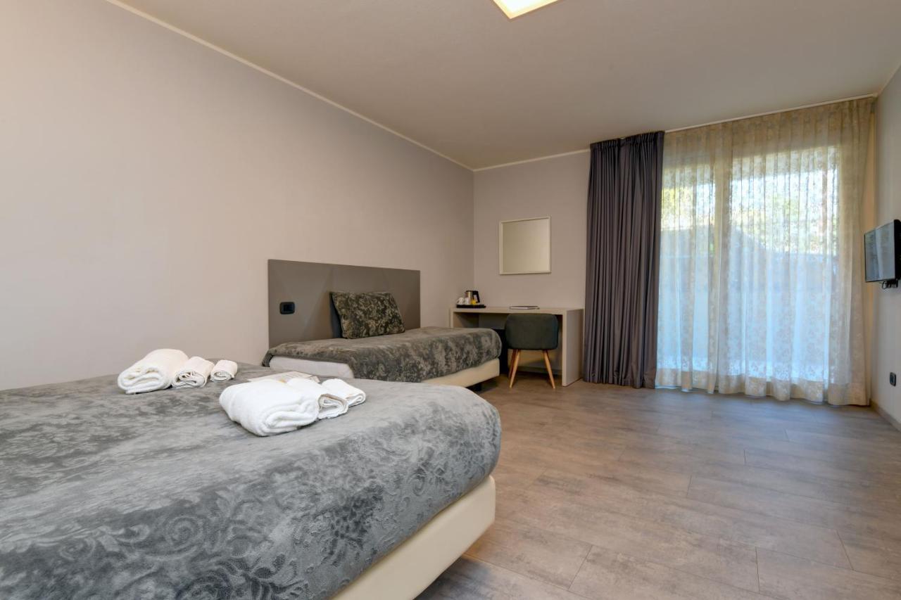 Bed and Breakfast Garda Diamant Desenzano del Garda Exterior foto