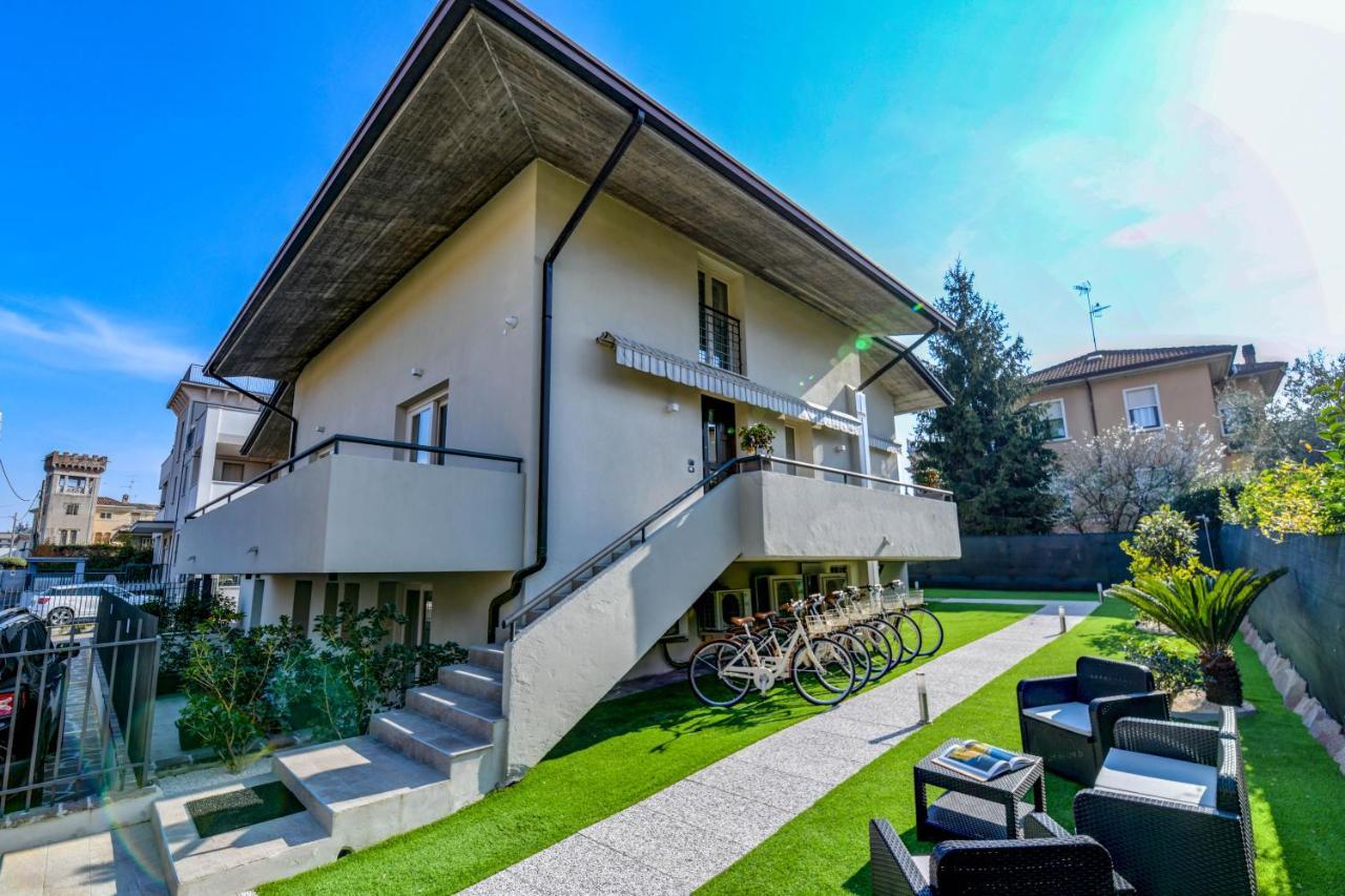 Bed and Breakfast Garda Diamant Desenzano del Garda Exterior foto