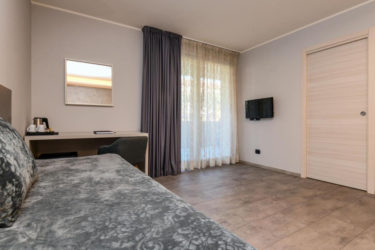 Bed and Breakfast Garda Diamant Desenzano del Garda Exterior foto